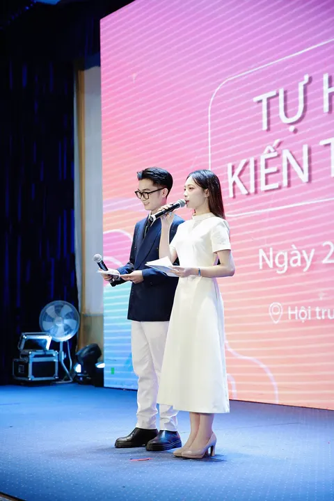 Tọa đàm Ngày Phụ nữ Việt Nam
